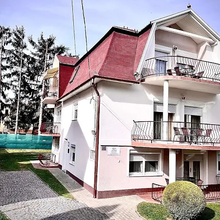 Апартаменты Berke Apartman