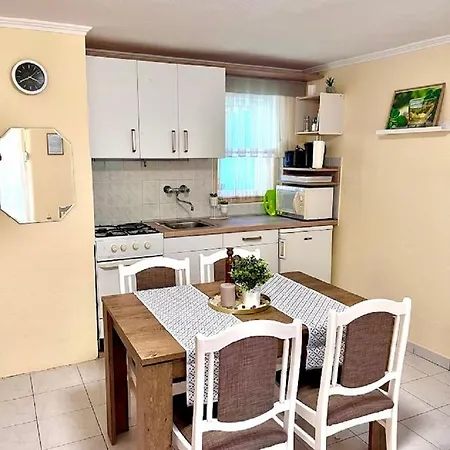 Berke Apartman * Залакарош